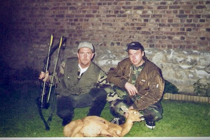 Jean Galoppin et Olivier Bremer lors de leurs jeunes années de chasse à l’arc